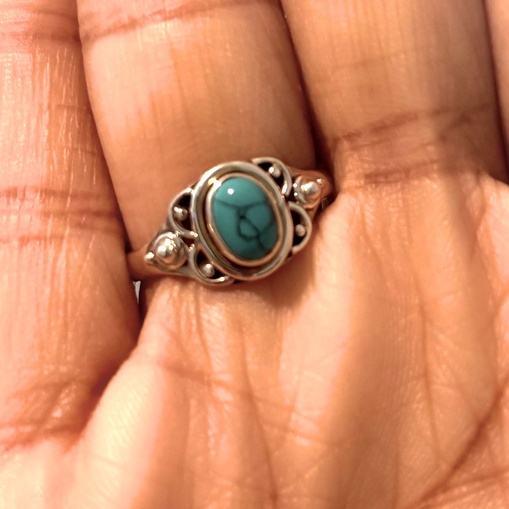 Turquoise & 975 Sterling Silver Ring (2.9 Grams) Indie